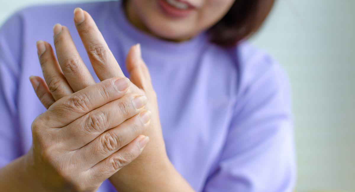 Hormigueo en manos y pies: ¿qué enfermedad causa este síntoma?. Foto: Shutterstock