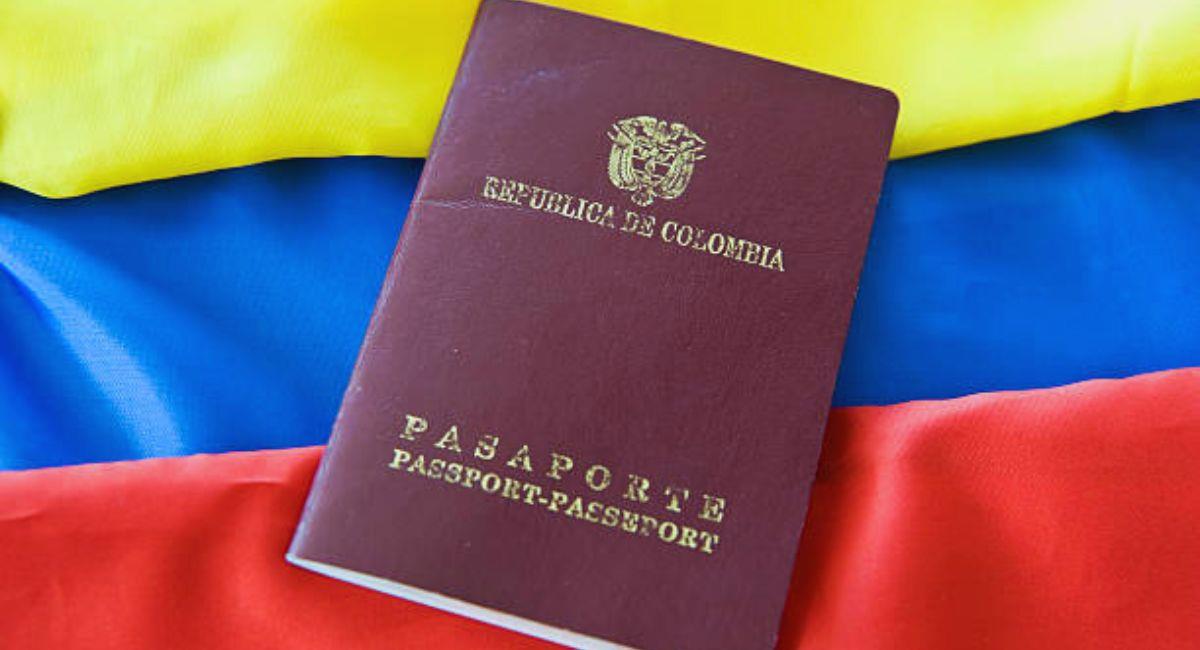 Pasaporte nacional importante para salir del país. Foto: iStock