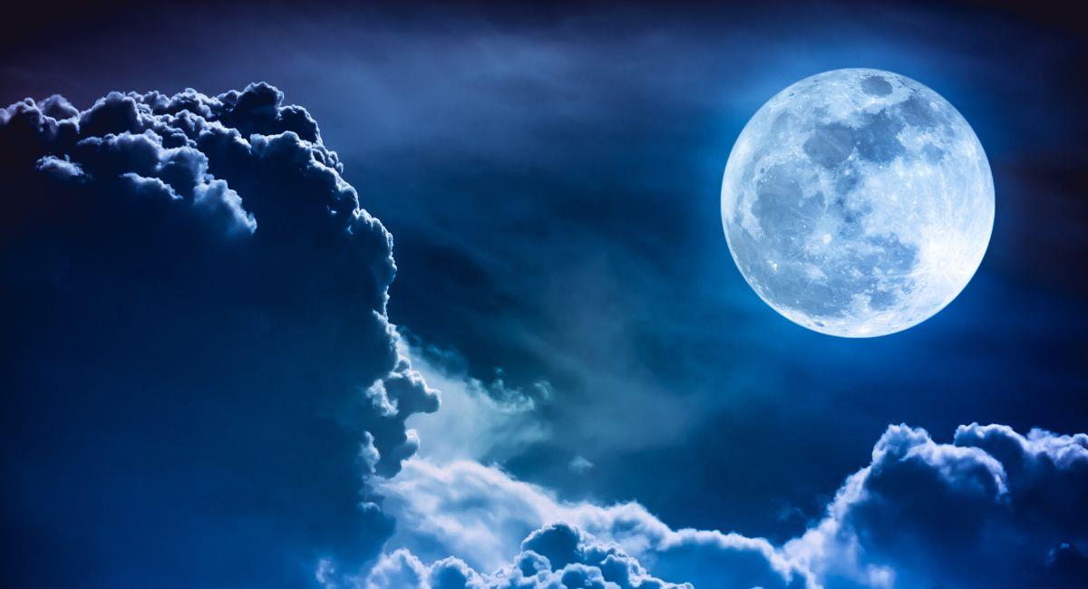 Tres rituales para atraer las buenas energías durante la Superluna Azul. Foto: Shutterstock