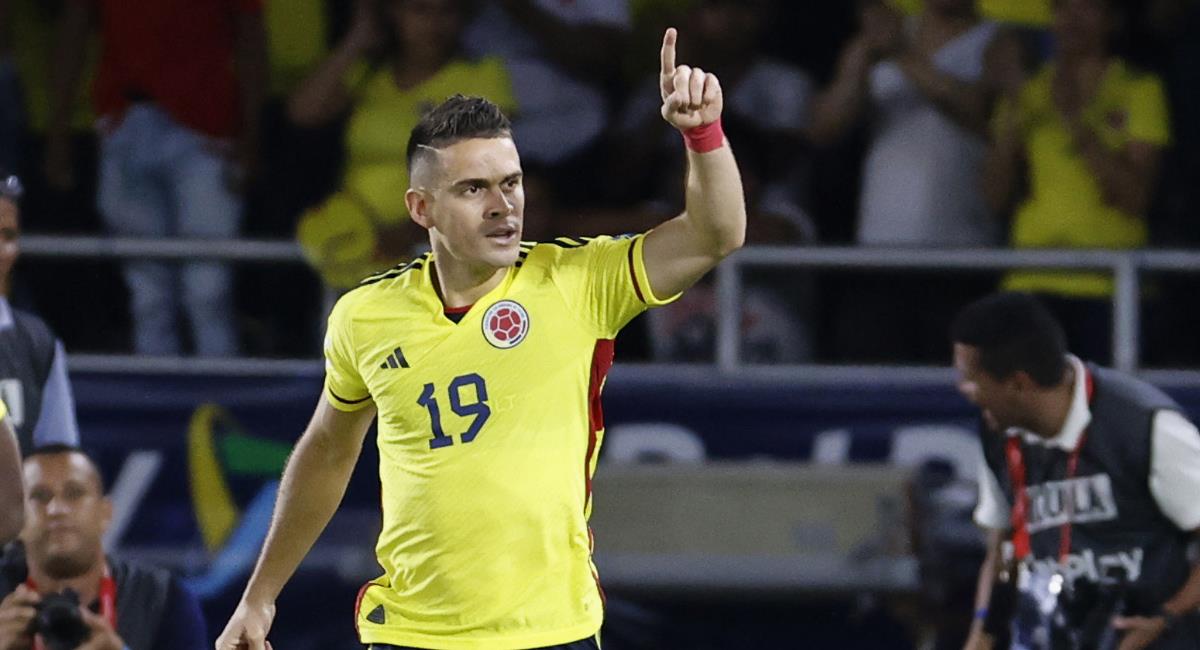 Rafael Santos Borré anotó el gol para la victoria ante Venezuela. Foto: EFE