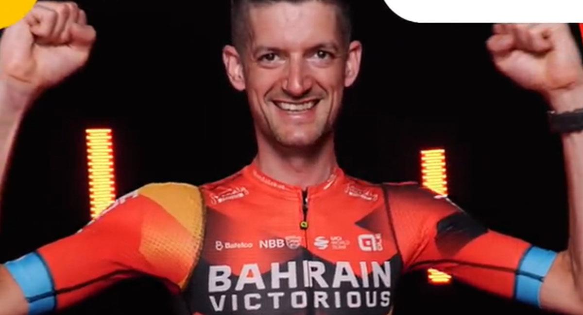 El neerlandés Wout Poels, se impuso sobre la raya y se llevó la etapa 20 de la Vuelta a España. Foto: Twitter @lavuelta