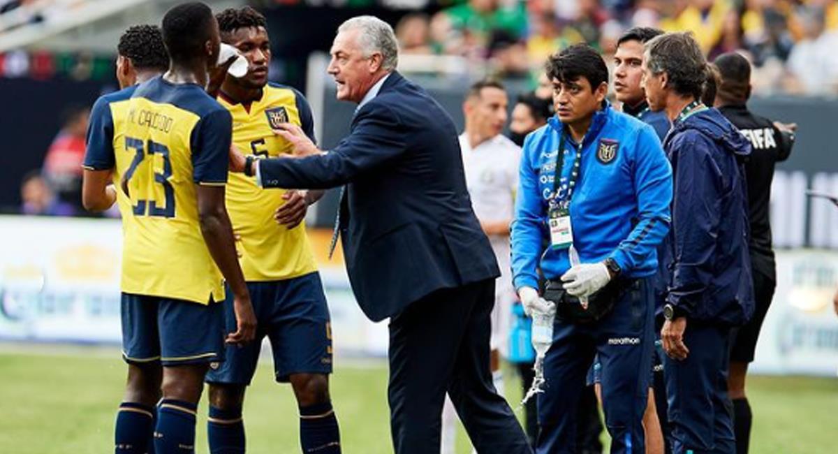 La FIFA ya habría decidido sobre el destino de Ecuador tras la demanda interpuesta por el entrenador Gustavo Alfaro. Foto: Instagram Gustavo Alfaro