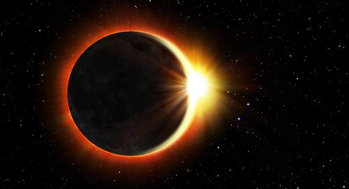 Eclipse lunar: ritual para cerrar un ciclo en tu vida