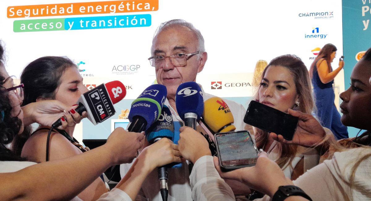 El ministro de Defensa, Iván Velásquez, estuvo presente en la clausura de la VI Cumbre Petróleo, Gas y Energía realizada en Cartagena. Foto: Ministerio de Defensa