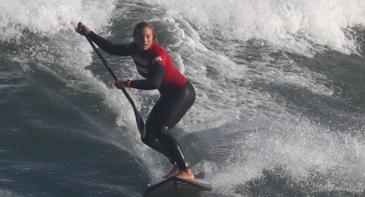Isabella Gómez Brady, surfista colombiana. Foto: EFE