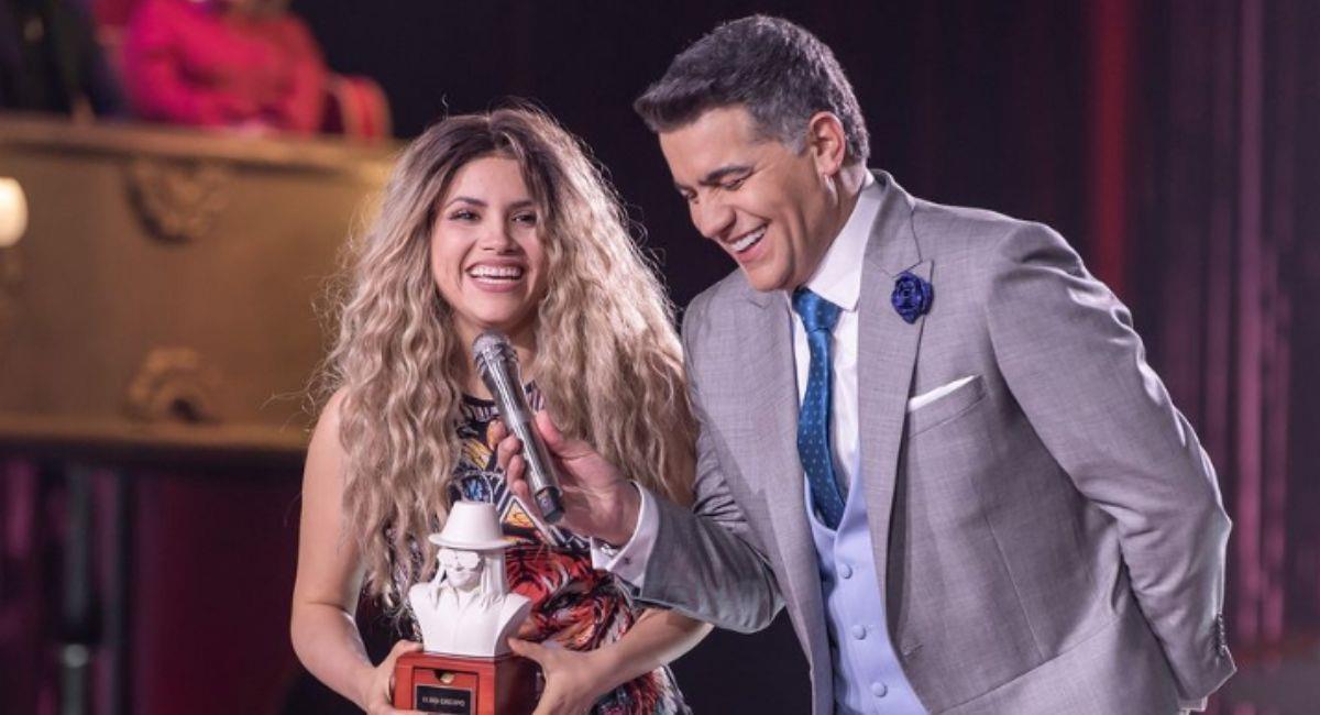 Imagenes de la doble de Shakira. Foto: Instagram @yomellamo