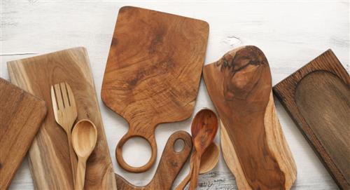 Esta es la manera adecuada de limpiar los utensilios de madera de la cocina
