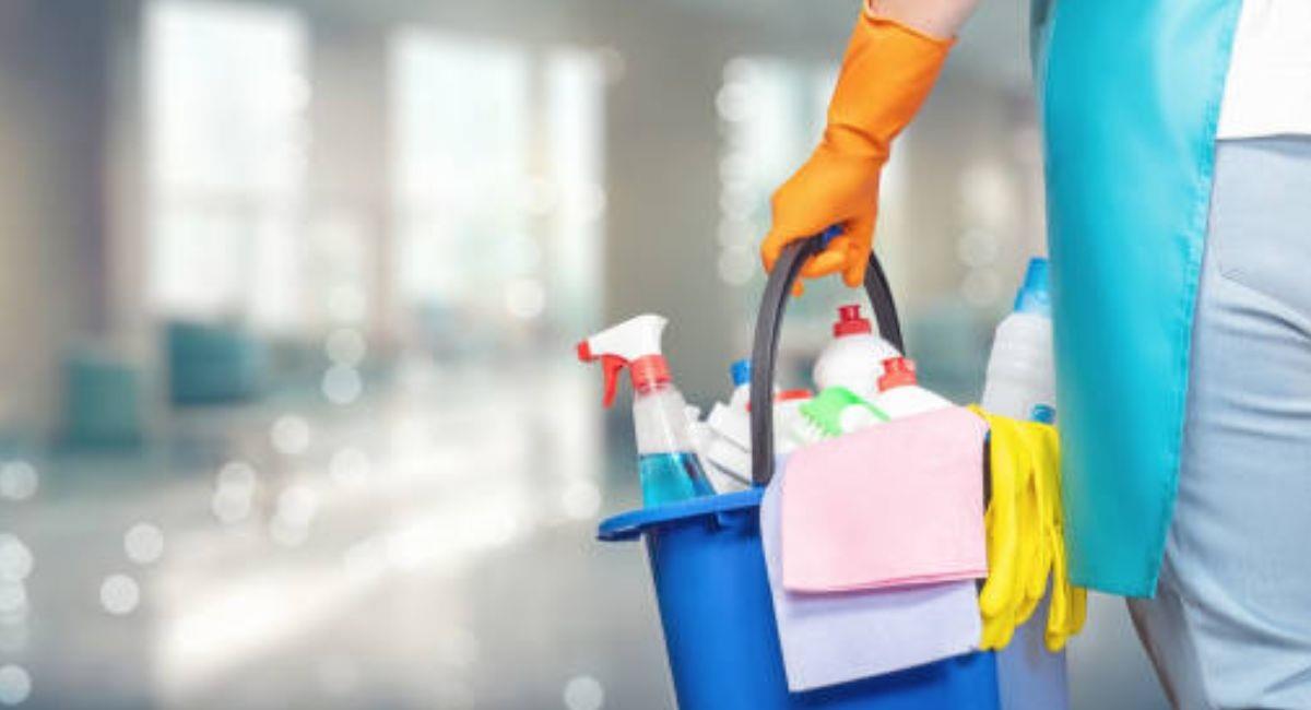 Confirman reducción de jornada laboral para empleadas domésticas. Foto: Shutterstock