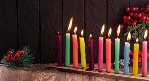 ¿A qué hora encender las velas este 7 de diciembre?