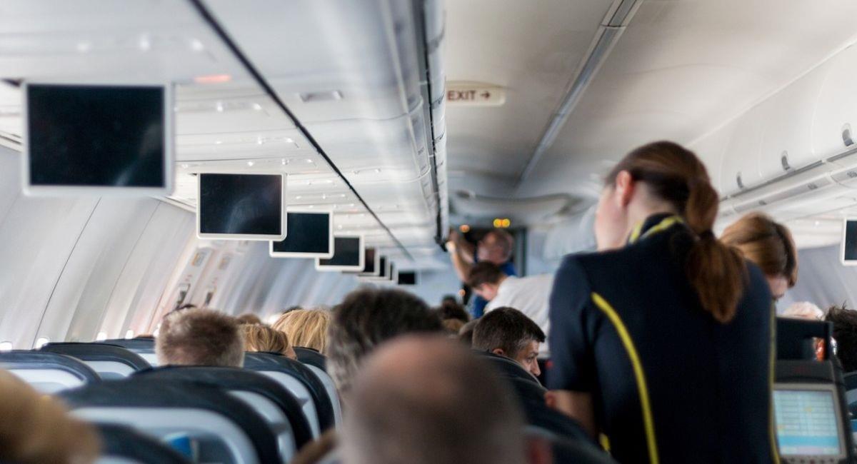 Una auxiliar de vuelo denunció haber sido robada en un vuelo entre Aruba y Cali. Foto: Pixabay