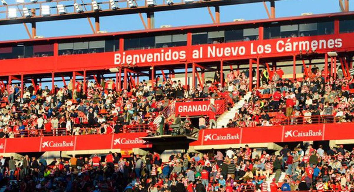 En las graderías del Nuevo Los Cármenes se vivió una tragedia con la muerte de un aficionado del Granada. Foto: Twitter @AthleticClub