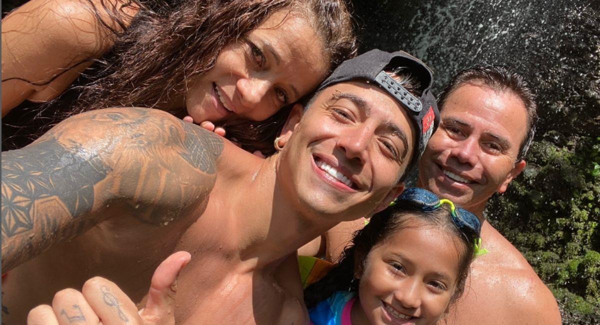Andy Rivera junto a su familia. Foto: Instagram @andyrivera
