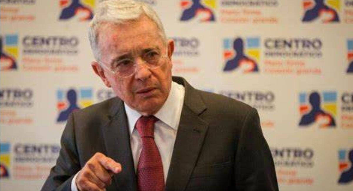 Fiscalía asigna nuevo fiscal en el caso Álvaro Uribe. Foto: Twitter
