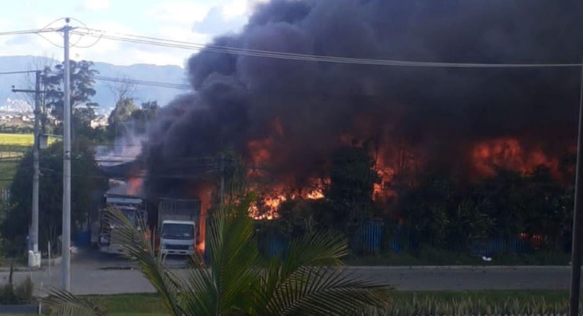 Incendio en Cota. Foto: Semana