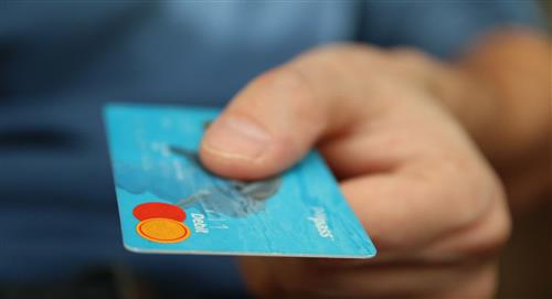 Indocumentados pueden adquirir tarjeta de crédito en EE.UU.