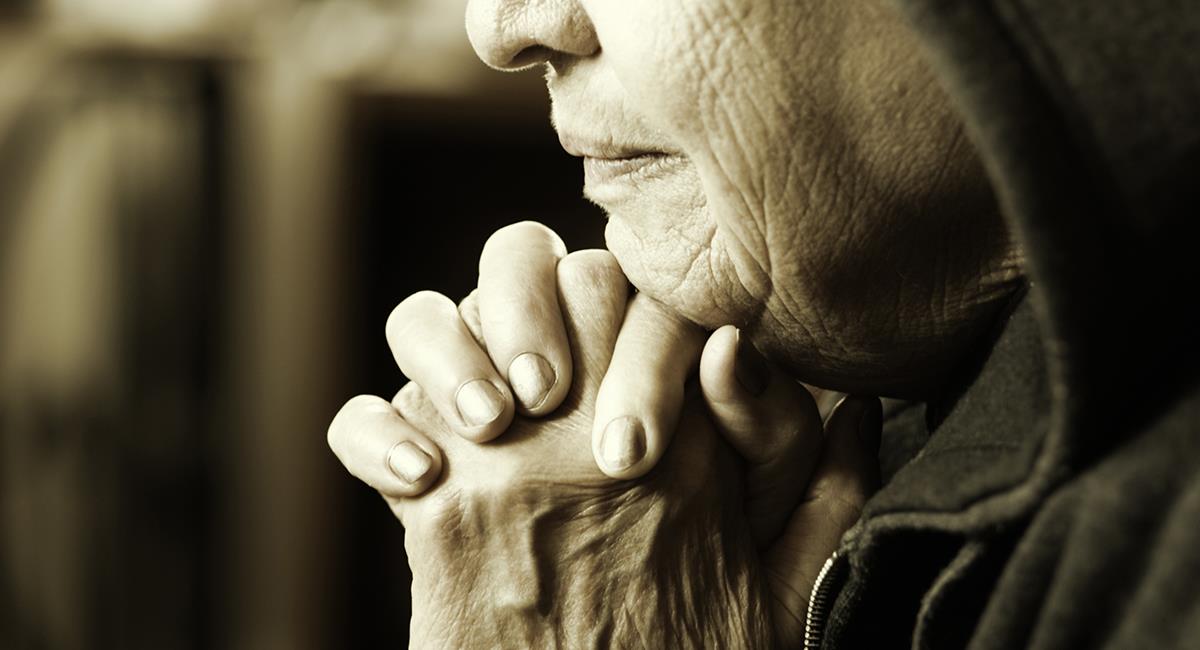 Poderosa oración para pedir ayuda contra enfermedades y sufrimientos. Foto: Shutterstock
