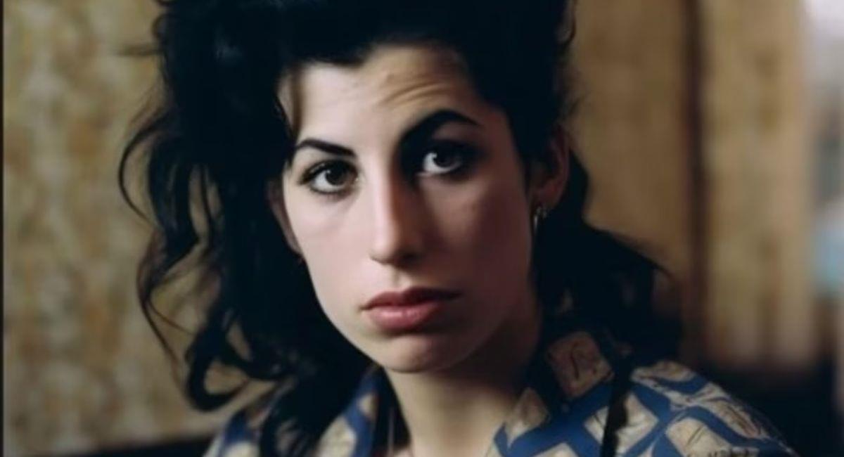 Imagen de Amy Winehouse:. Foto: @ El Clarin y Midjourney