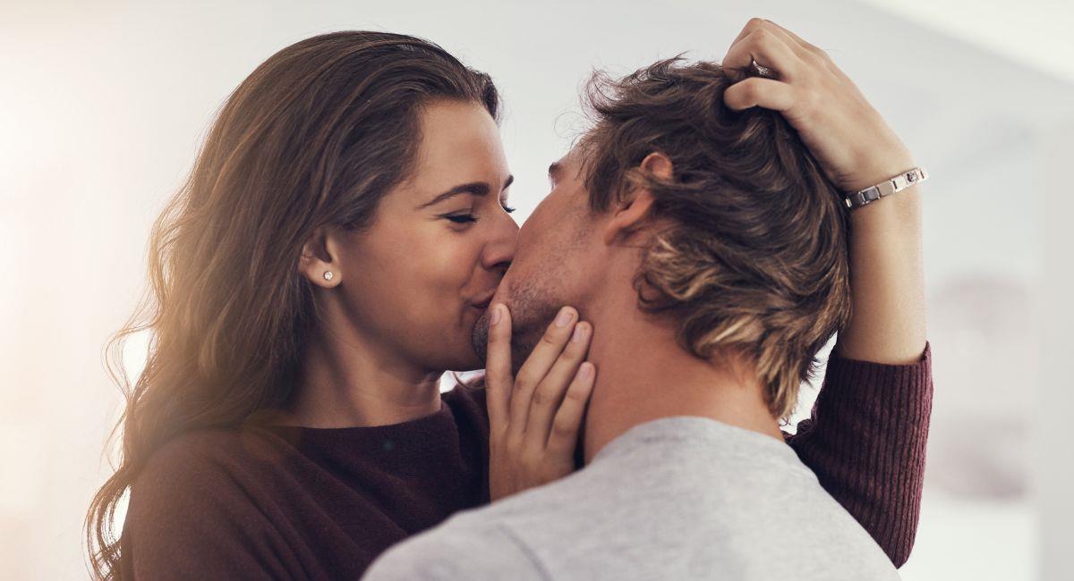 Estos son los beneficios para la salud de besar a una persona. Foto: Shutterstock
