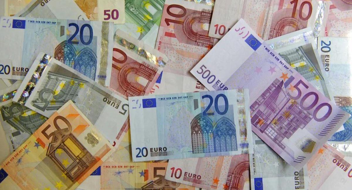 La moneda oficial de estos países europeos. Foto: EFE