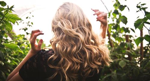 Rizos perfectos: Aprende cómo mantener tu peinado por 24 horas con estos trucos