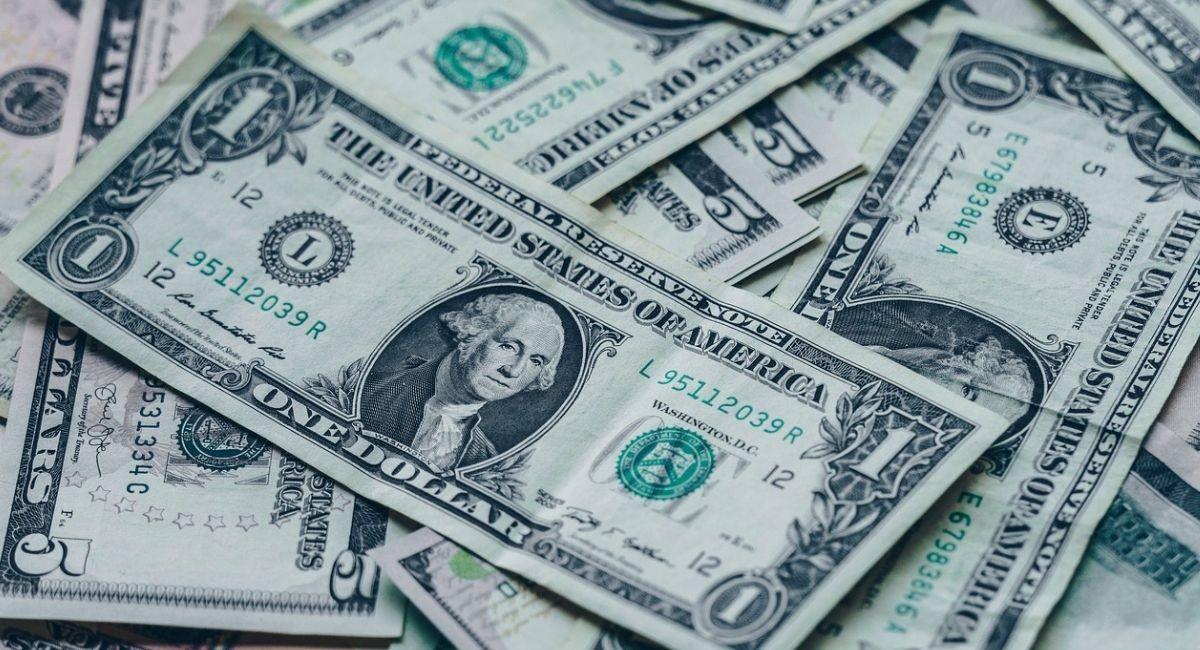 El peso colombiano sigue reflejando un fortalecimiento frente al dólar. Foto: Pixabay
