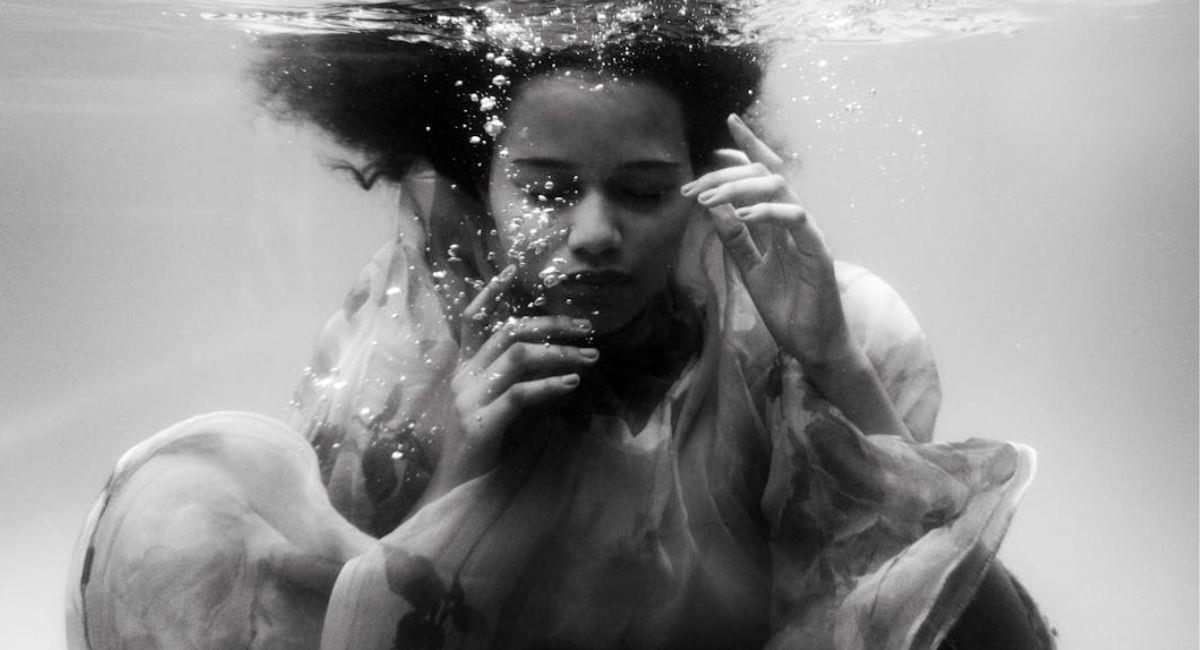 Inmersión en agua fria. Foto: Pexels