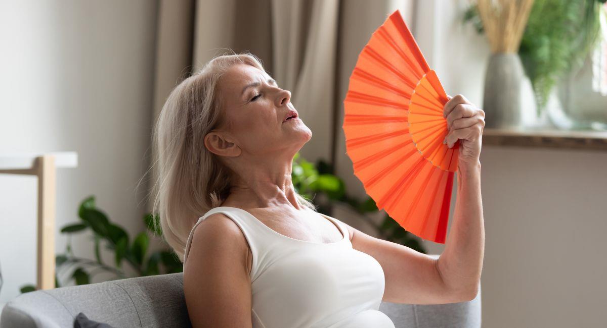 Mujer confundió los síntomas de la menopausia con los de aterradora enfermedad. Foto: Shutterstock