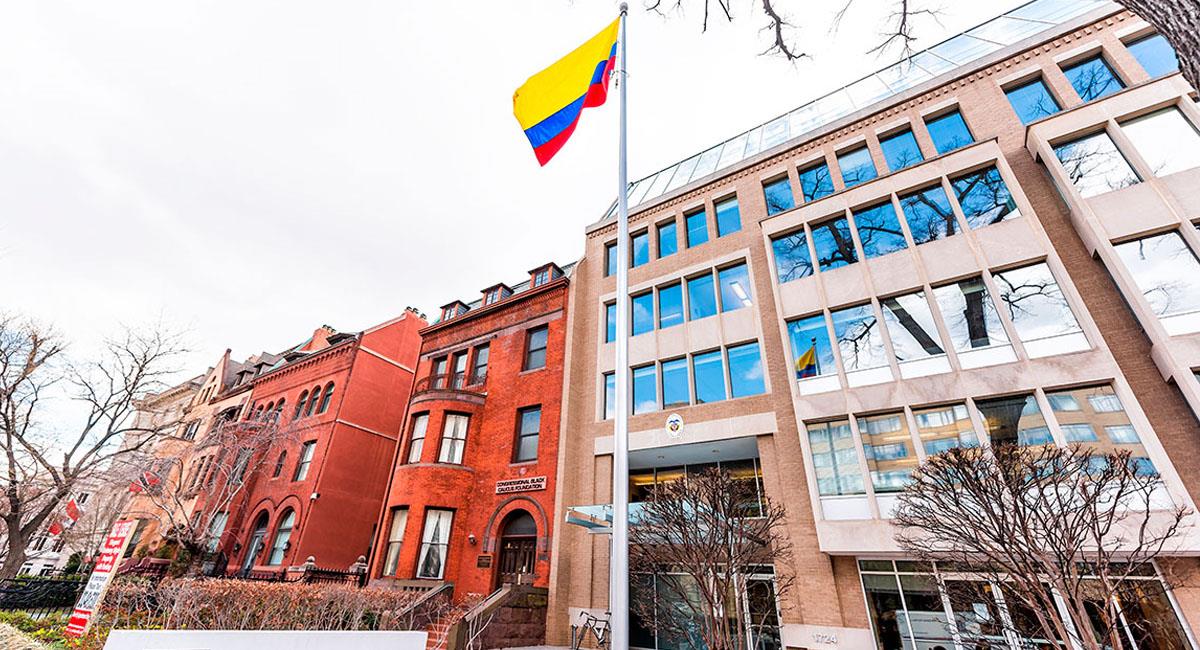El consulado de Colombia en Washington tendrá jornada de entrega de pasaportes el 17 de abril de 2024. Foto: Shutterstock