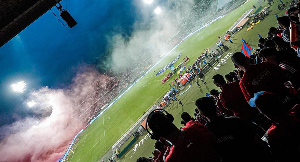 El fútbol colombiano estuvo cerca de sufrir una tragedia en clásico de Medellín. Foto: Instagram Club Atlético Nacional Oficial