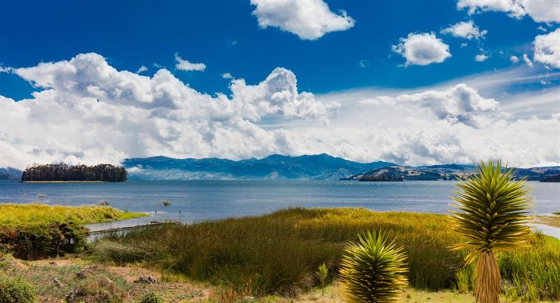 El Lago de Tota es considerado el más grande de Colombia: Cuenta con una playa cristalina