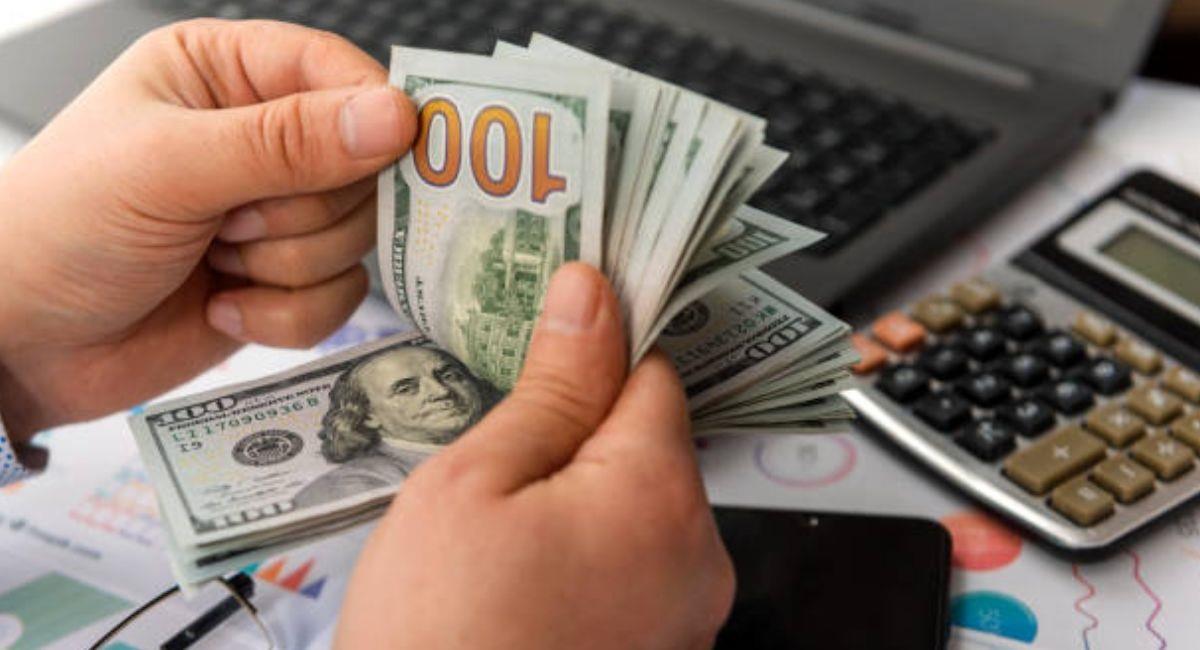 Precio del dólar hoy, 26 de abril, en Colombia. Foto: Shutterstock
